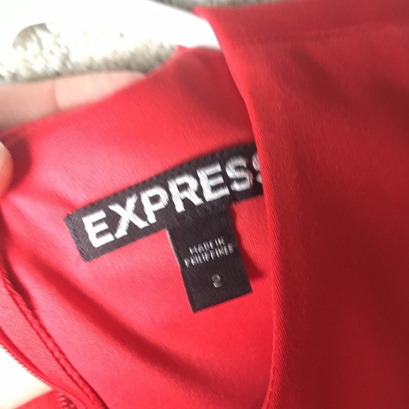 Express dress - Picture 5 of 5